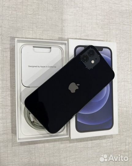 iPhone 12, 64 ГБ