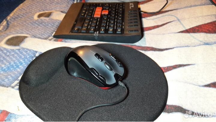 Игровой блок, мышь, ковёр