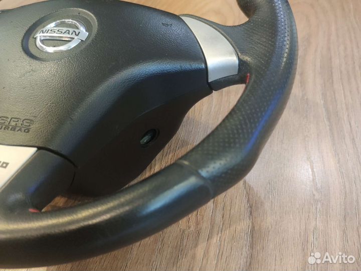 Руль Momo Nissan