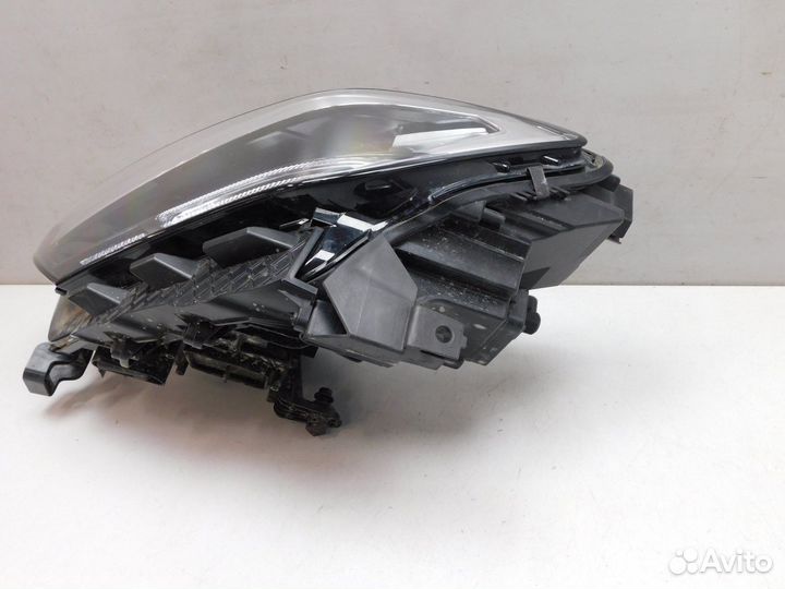 Фара левая Volkswagen Polo