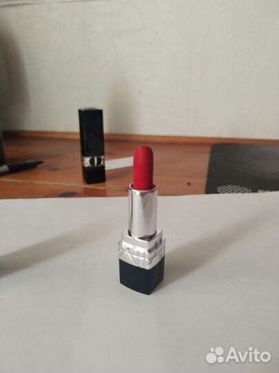 Dior помада velvet mini 999