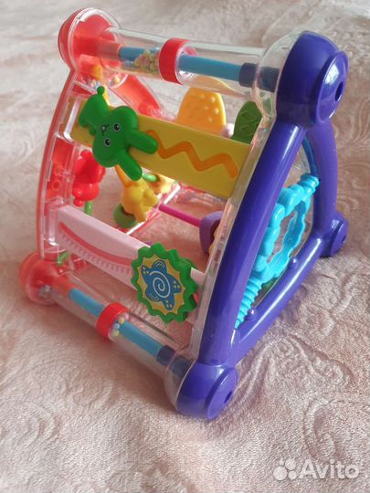 Развивающие игрушки для малышей