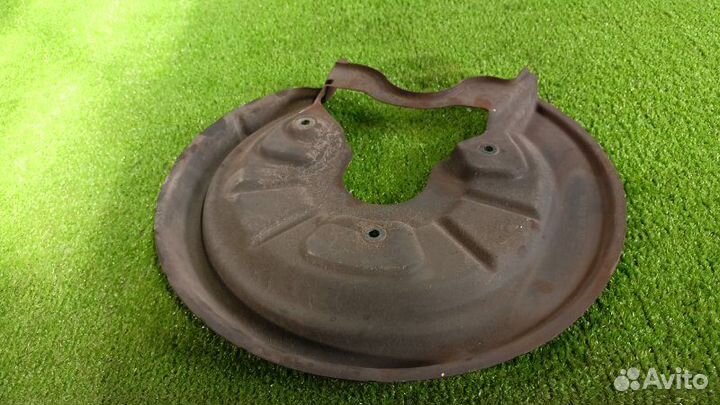 Пыльник тормозного диска задний левый Audi A3 1.4