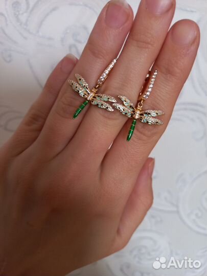 Серебряные серьги стрекозы с фианитами