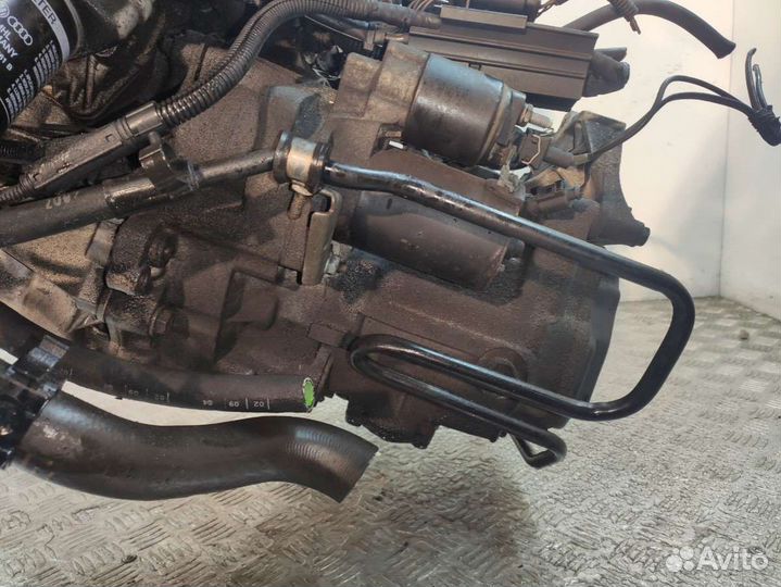 Двигатель Volkswagen Golf 4 2000 APG