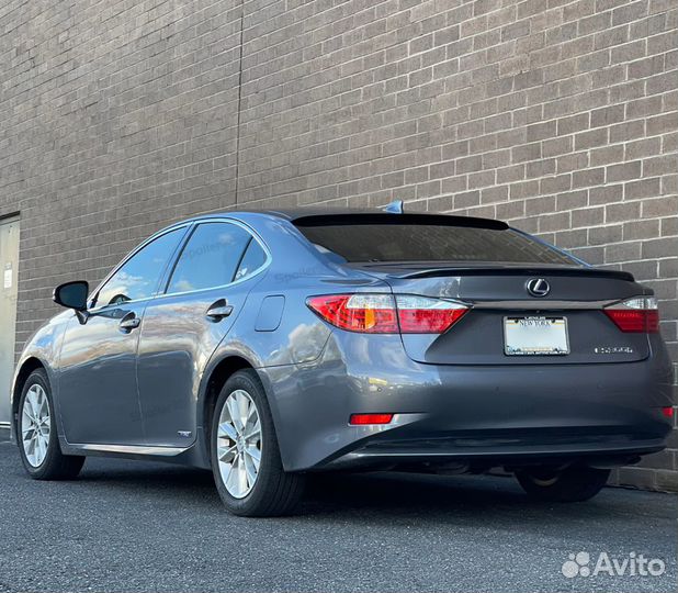 Спойлер заднего стекла Lexus ES 2013