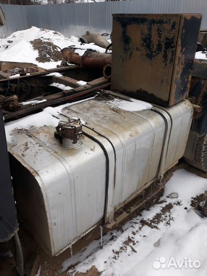 Топливный бак на маз 500л