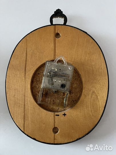 Часы настенные
