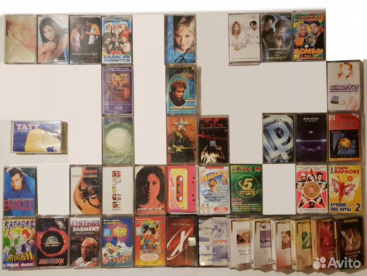 Кассеты MC аудиокассеты VHS видеокассеты