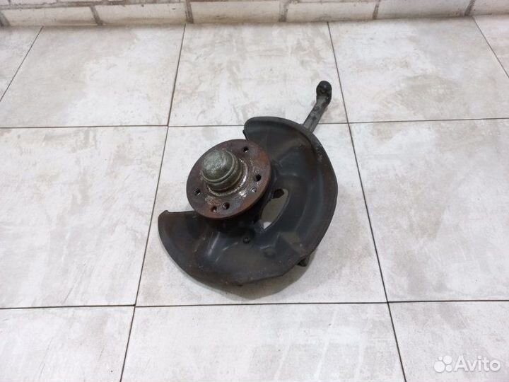 Кулак передний левый Mercedes E430 S210 113.940