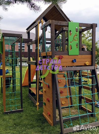 Детская спортивная площадка уличная