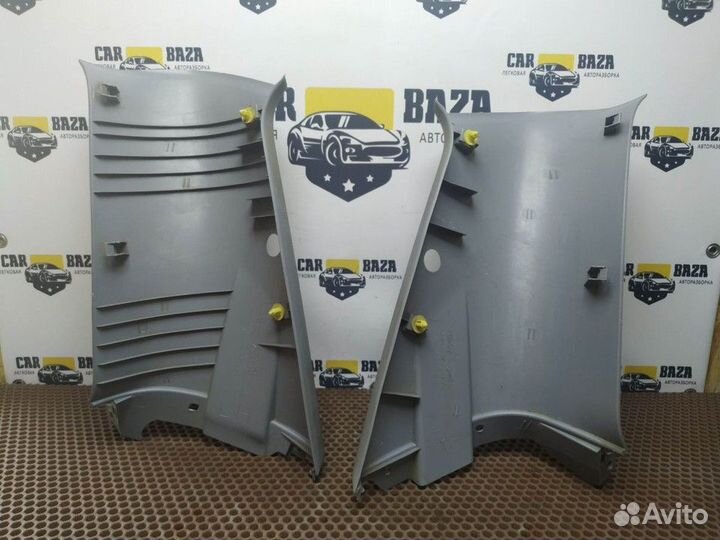 Обшивка стойки Toyota Estima