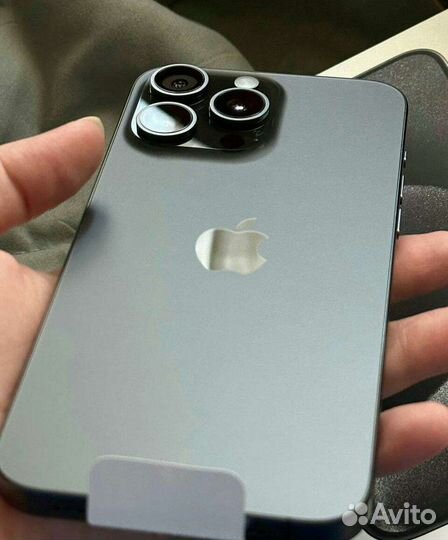 iPhone 15 Pro Max, 256 ГБ
