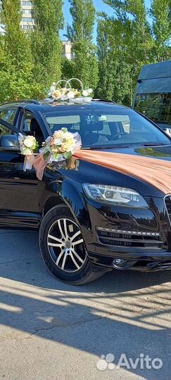 Свадебные украшения бело - персикового цвета