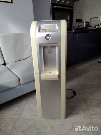 Напольный кулер Ecotronic