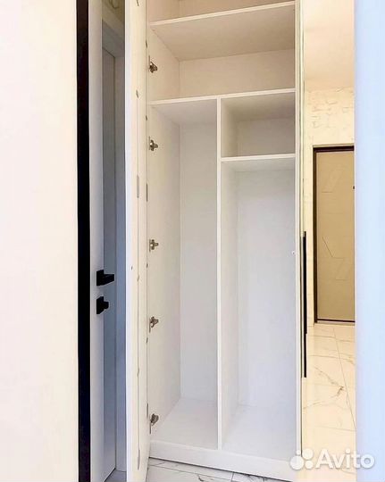 Шкафы распашные на заказ