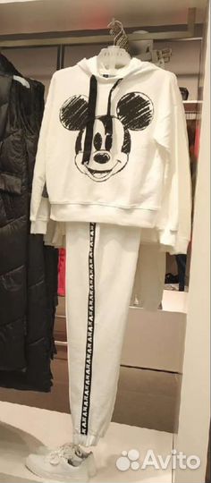 Спортивный костюм женский Микки-Маус 42-44 новый
