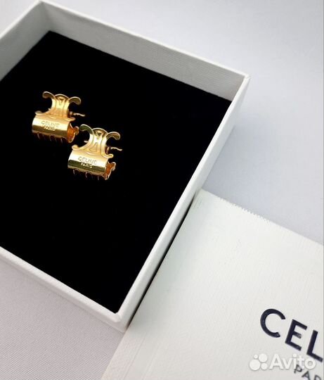 Продаю новый набор заколок Celine