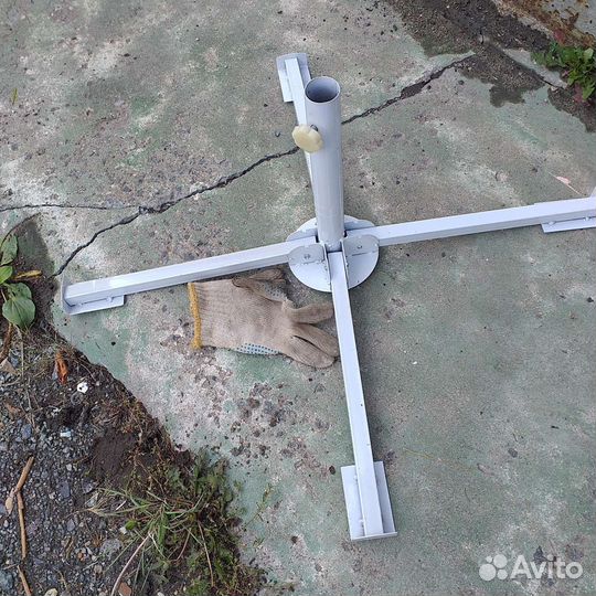 Основание зонта для стола