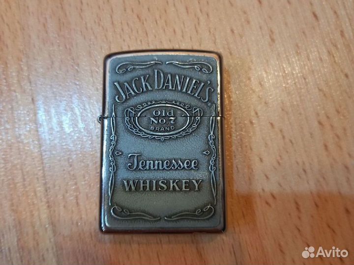 Зажигалка бензиновая zippo
