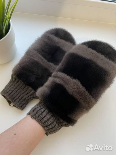 Норковые варежки