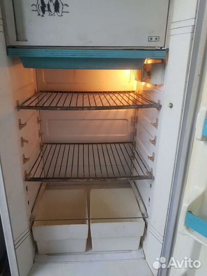 Холодильник рабочий
