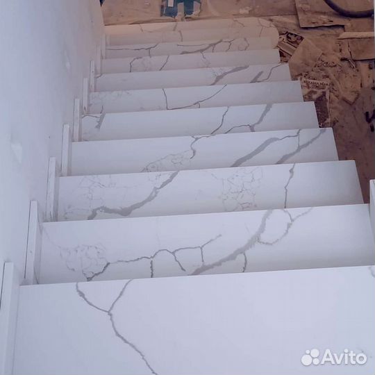 Акриловая лестница