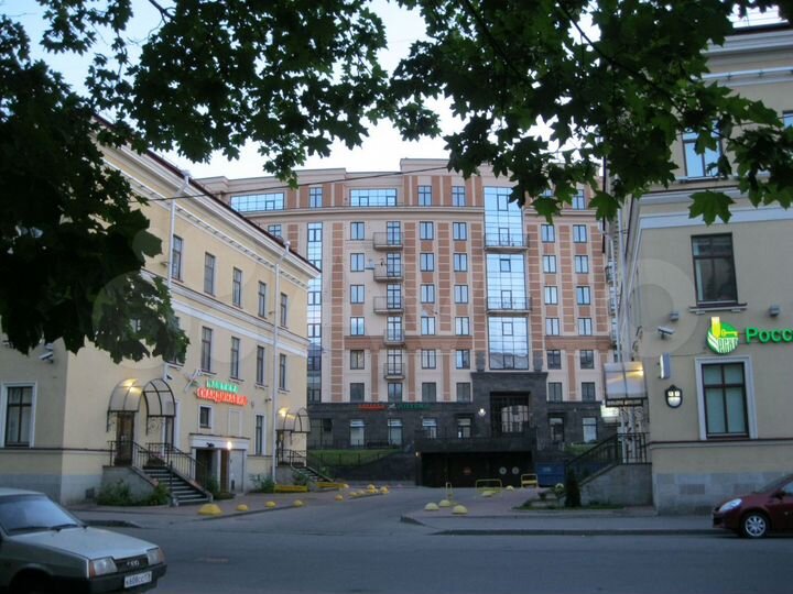 3-к. квартира, 82 м², 2/4 эт.