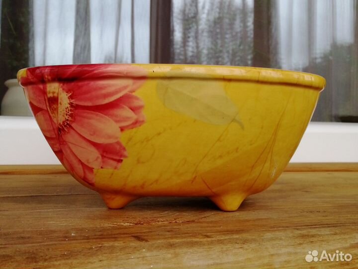 Кашпо горшок для цветов