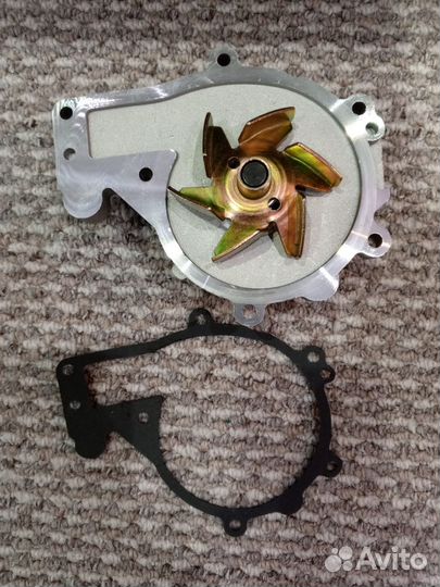 Помпа на chery tiggo