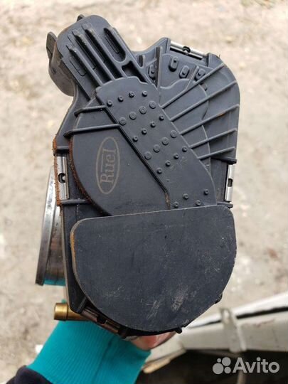 Дросельная заслонка