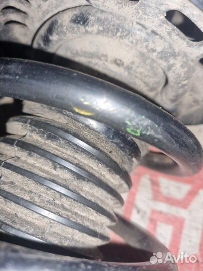 Амортизатор Volkswagen Passat B7 2012