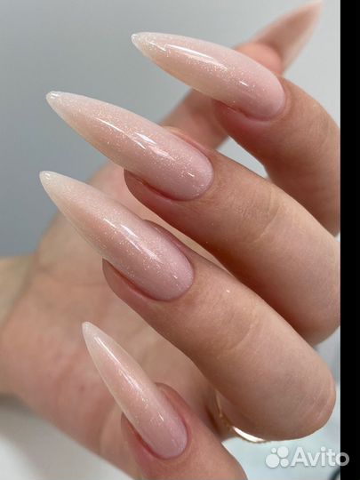 Маникюр, педикюр, наращивание ногтей