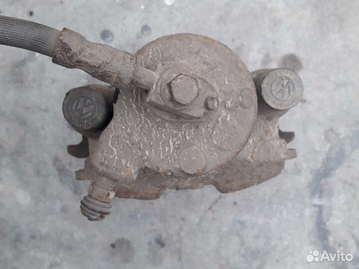 Суппорта передние Skoda Octavia A5 1.4 turbo