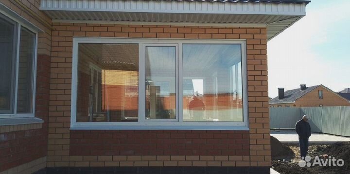 Пластиковые окна. Остекление частных домов