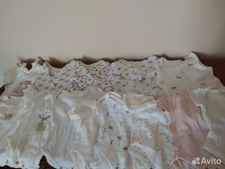 Одежда для новорожденных на девочку пакетом 0-4