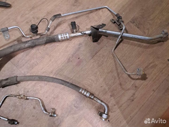 Трубки кондиционера Mitsubishi Carisma