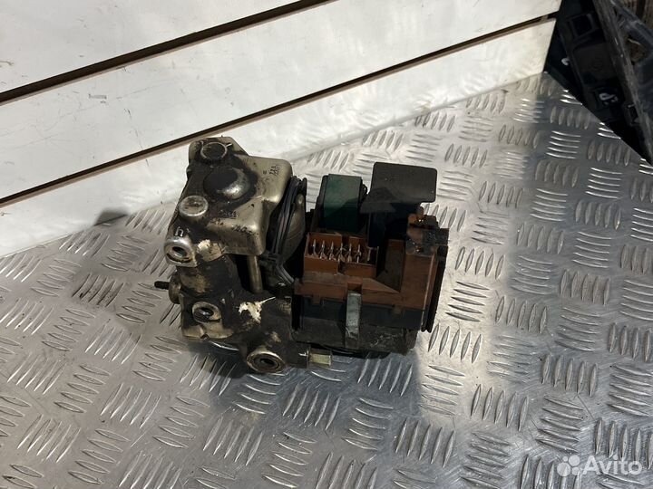 Блок абс audi v8 c3