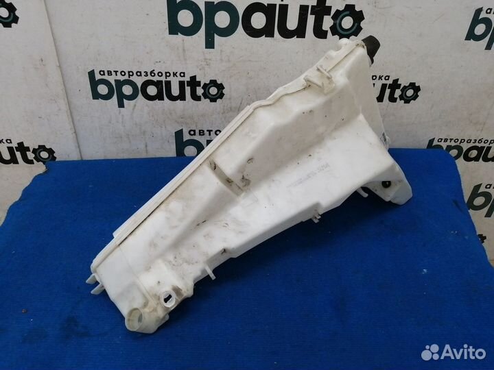Бачок омывателя HY32-17B613-AC Land Rover