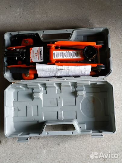 Домкрат Dominant