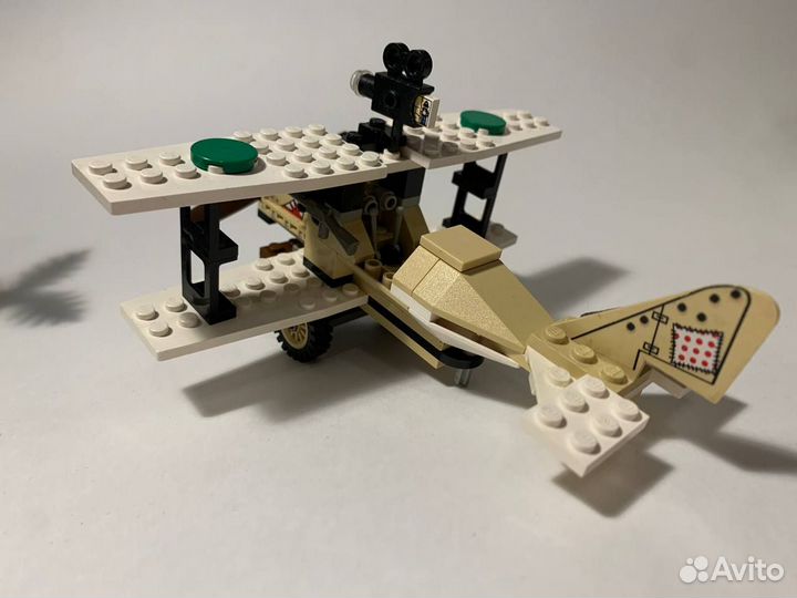 Lego Adventurers 5909 Treasure Raiders