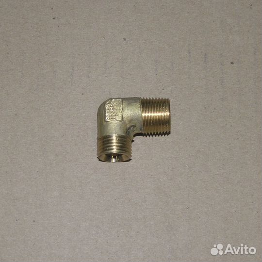 Угольник кг3/8'*М16*1,5 ввертный трубка д.10 балло