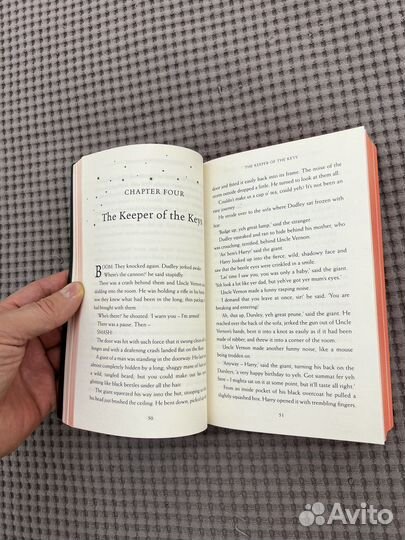 Книга Гарри Поттер и фил камень на английском