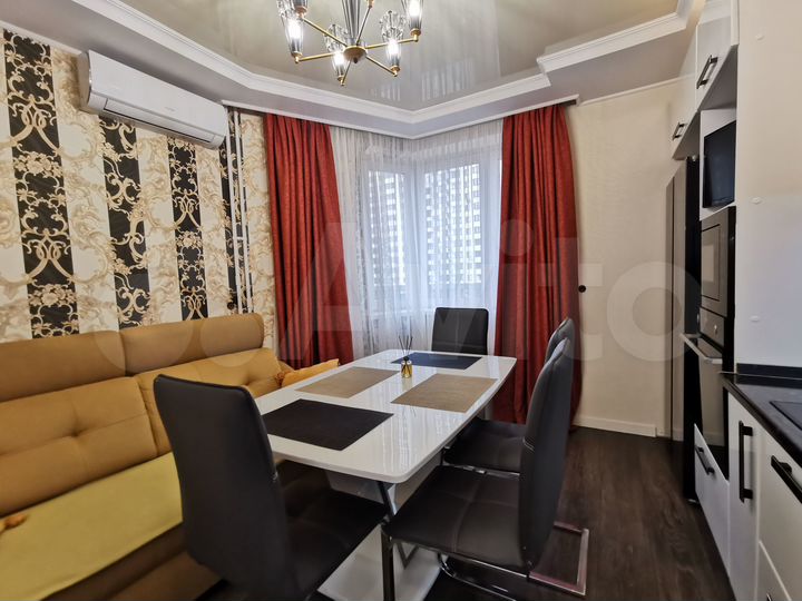 2-к. квартира, 70 м², 2/26 эт.