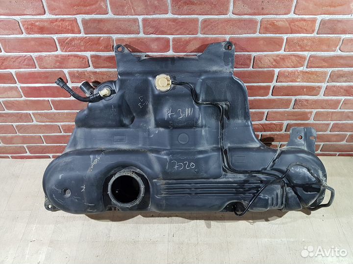 Бак топливный renault fluence 2014