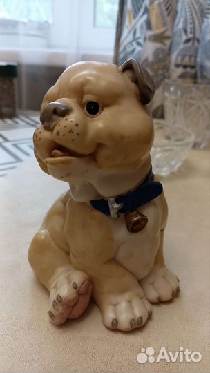 Фарфоровая копилка-статуэтка Собака