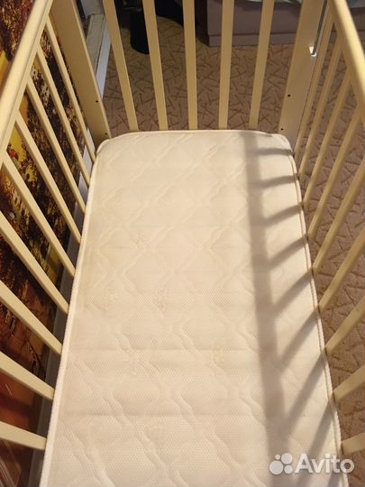 Детская кровать с матрасом