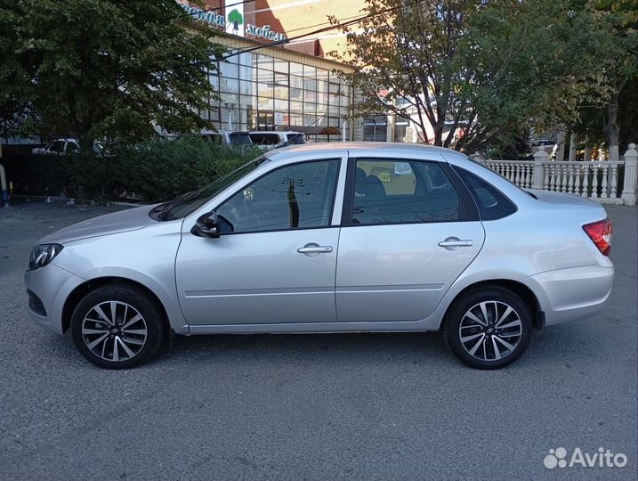 LADA Granta 1.6 МТ, 2023, битый, 2 446 км