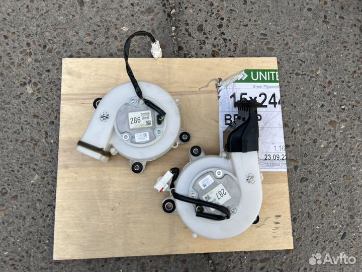 Вентилятор высоковольтной батареи Lexus LS600H