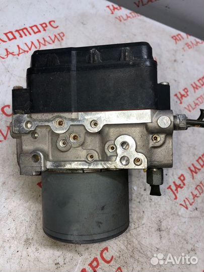 Блок ABS Nissan Fuga KNY51 VQ37VHR 2011